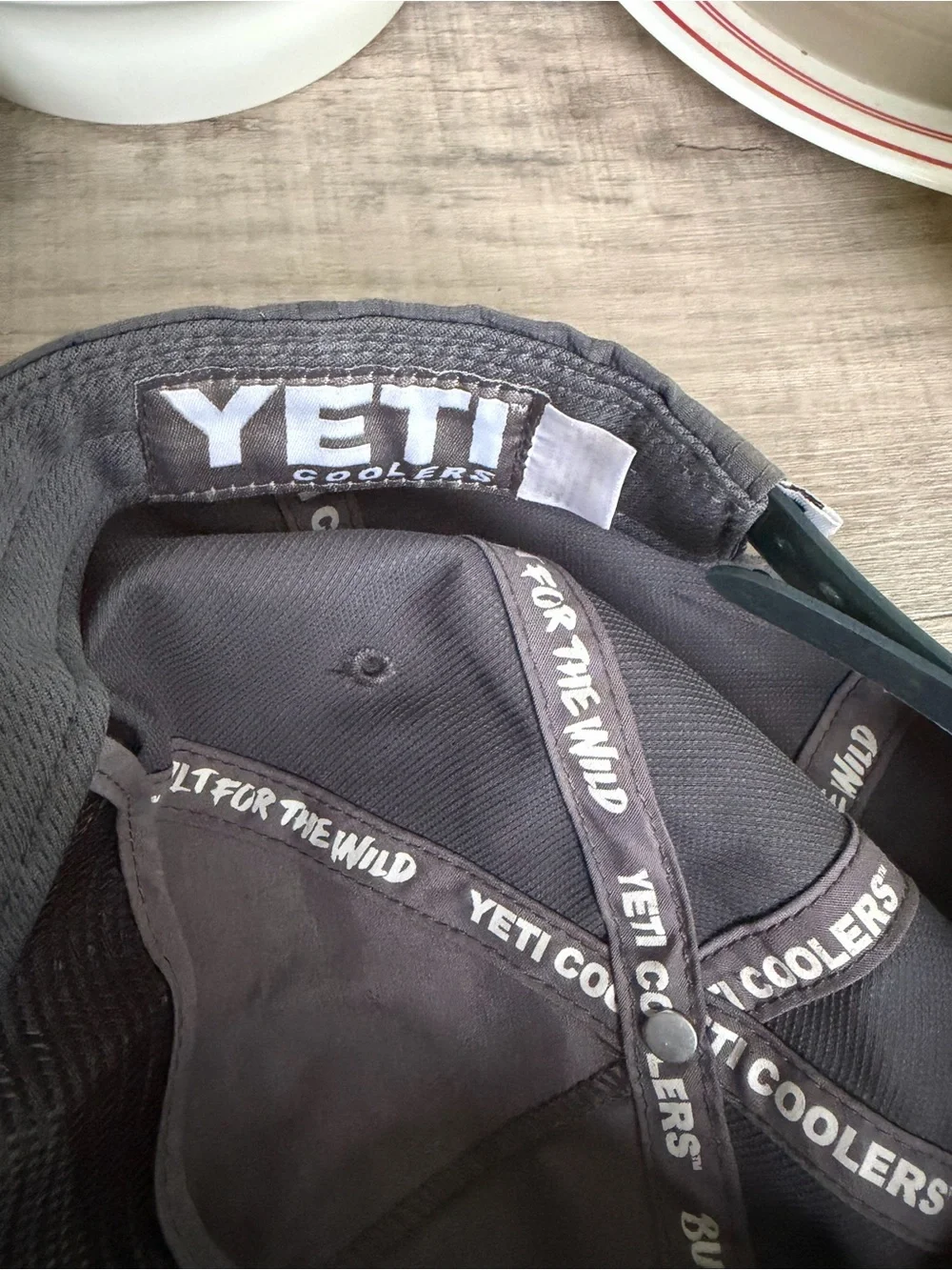 Yeti Coolers Cap Hat with White Rope Trim Snap Back Gray White Rope Embroidered